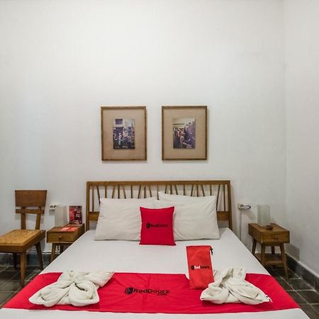 Reddoorz Hostel @ Kotagede Yogyakarta Luaran gambar