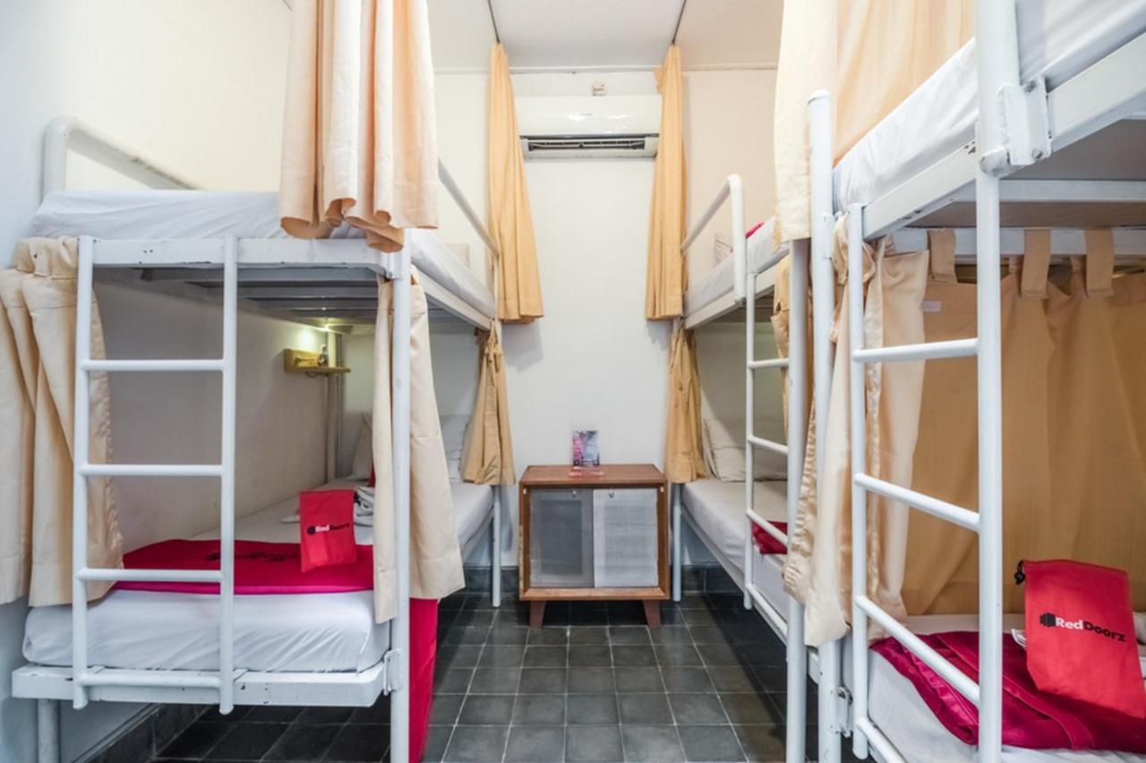 Reddoorz Hostel @ Kotagede Yogyakarta Luaran gambar